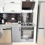 Yeni Modern Daire-old Town-1000mbps-central Apartman *