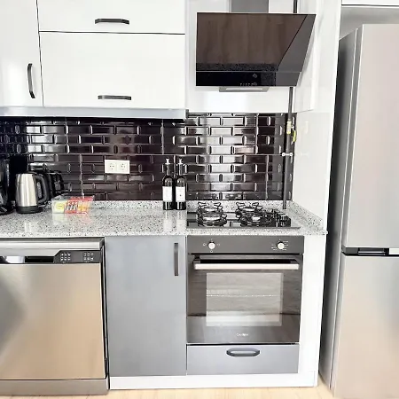 Yeni Modern Daire-old Town-1000mbps-central Apartman *